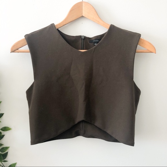 Aritzia Tops - Aritzia (Talula) Green Crop Top